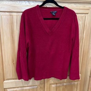 Alexandra Bartlett red V neck sweater 2X
